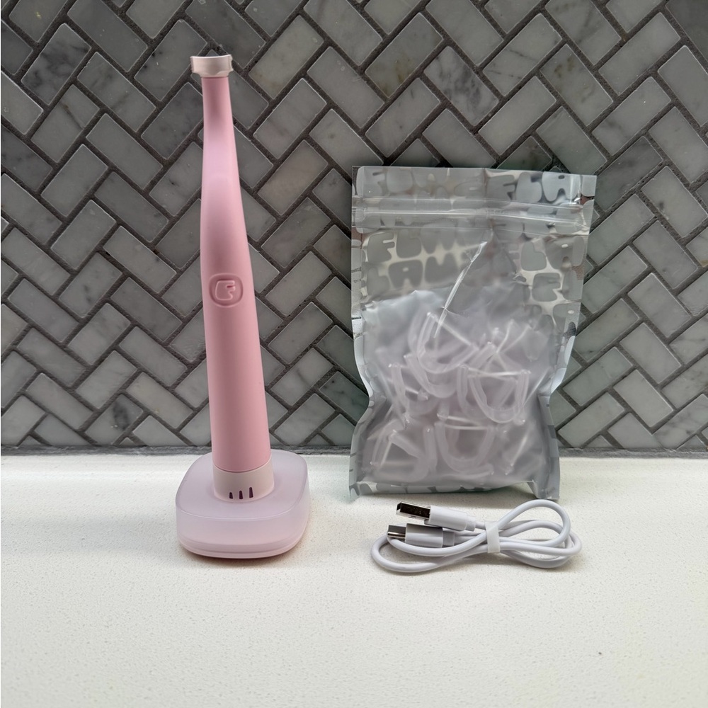 Flaus: World’s First Electric Flosser